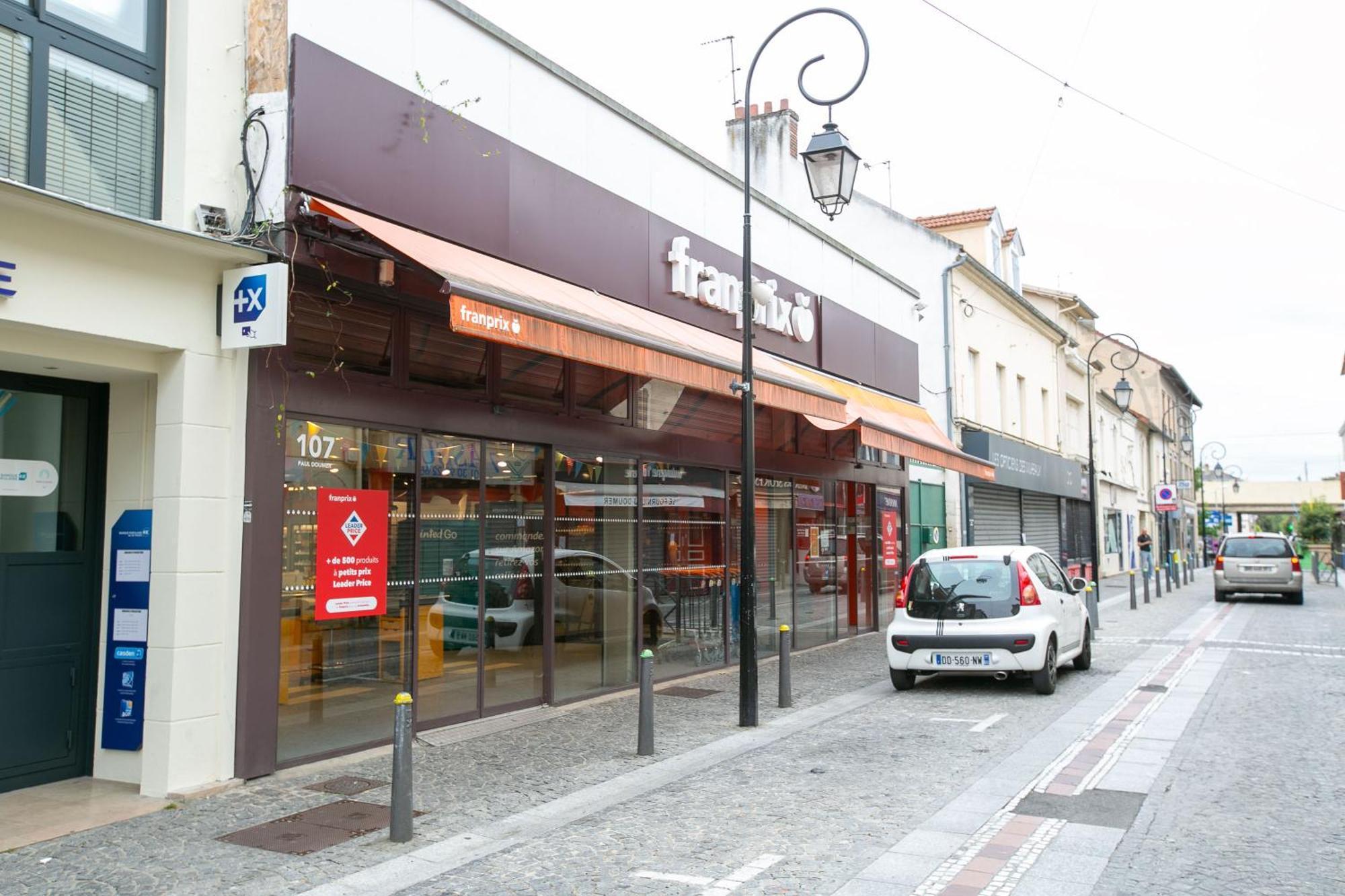 La Teranga - Wifi - Coeur De Ville - Gare Les Mureaux Luaran gambar
